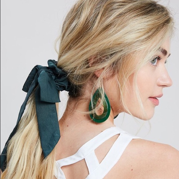 'Gretta' Hair Ribbon Scrunchie - Picture 3 of 6